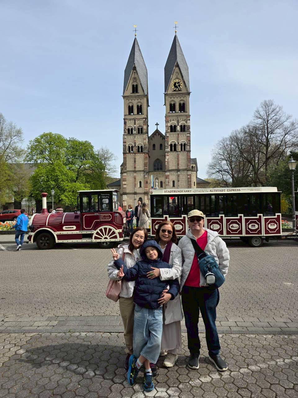 KEUKENHOF 8 วัน TG วันที่ 11-18 เม.ย. 2569 เดินทางกับไกด์พี่เช