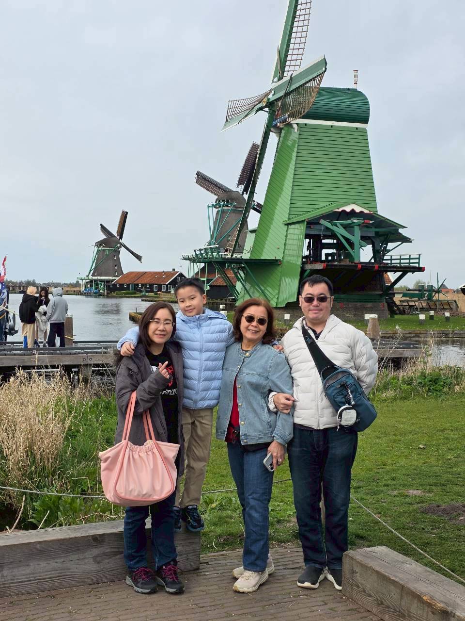 KEUKENHOF 8 วัน TG วันที่ 11-18 เม.ย. 2569 เดินทางกับไกด์พี่เช